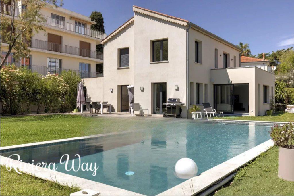 4 room villa in Antibes, 165 m², photo #1, listing #103197780
