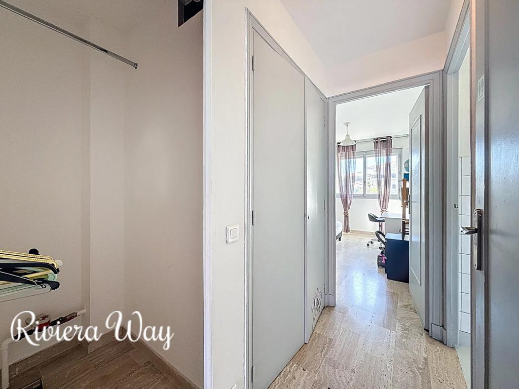 3 room apartment in Cannes, photo #3, listing #104150088
