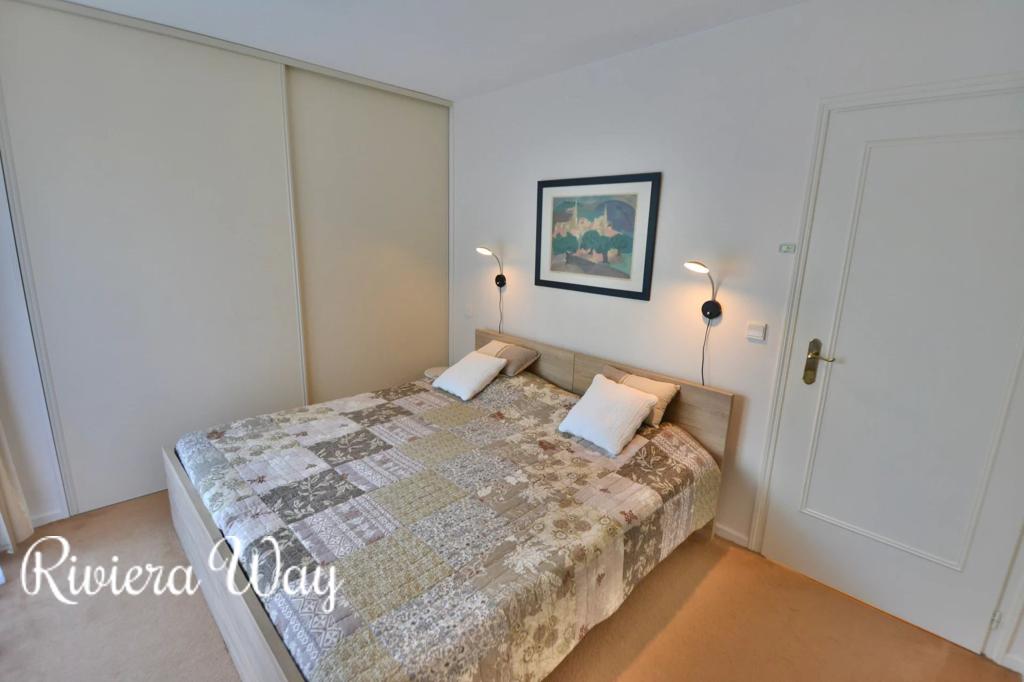 3 room apartment in Juan-les-Pins, photo #3, listing #70414596