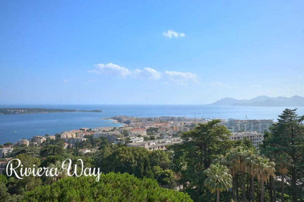 4 room apartment in Cannes, photo #8, listing #103908924