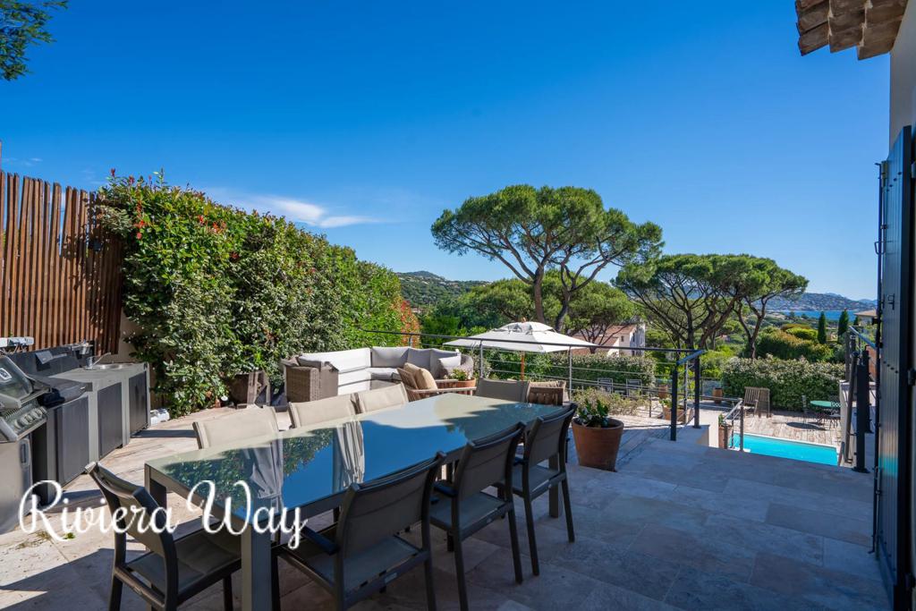 5 room villa in Sainte-Maxime, photo #3, listing #106329006