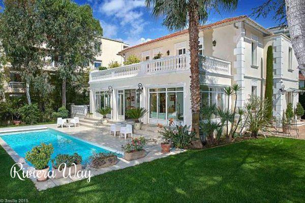 Villa in Cannes, 240 m², photo #2, listing #78998178