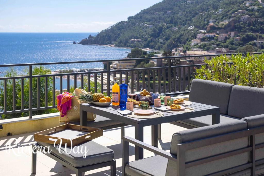 10 room villa in Theoule-sur-Mer, photo #3, listing #103834626