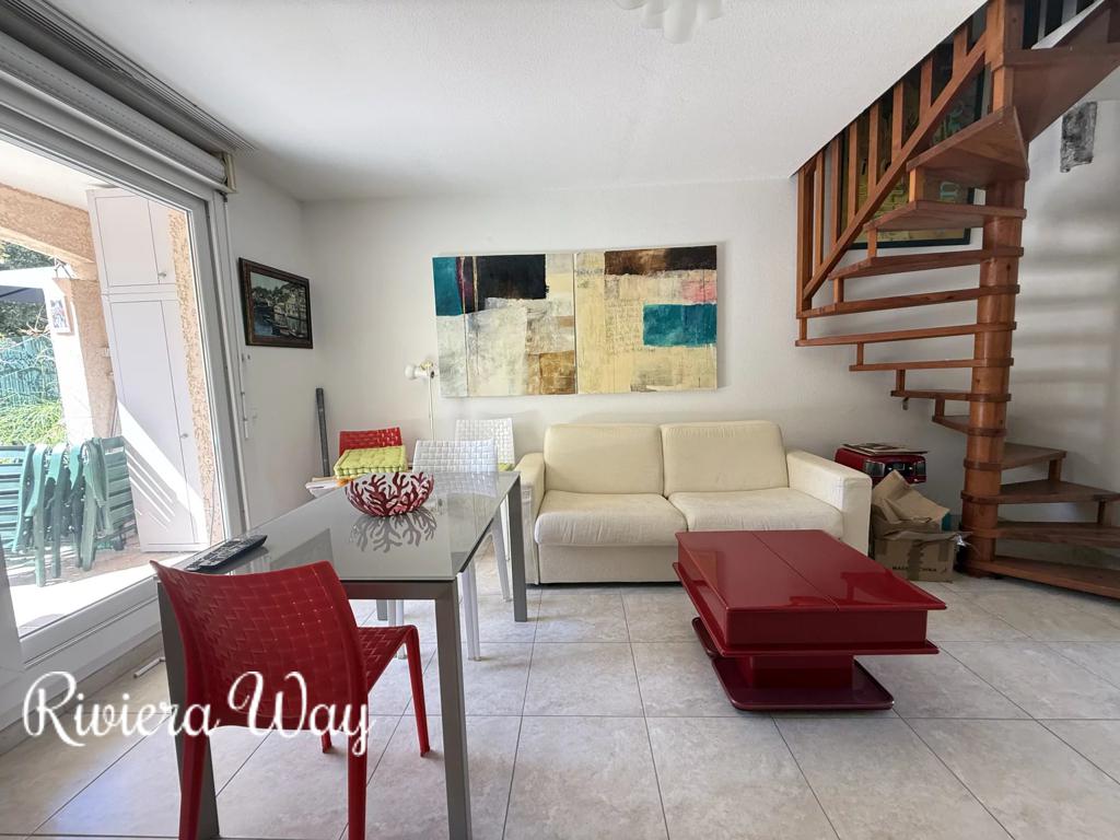 3 room apartment in Cap d'Antibes, photo #1, listing #104236356