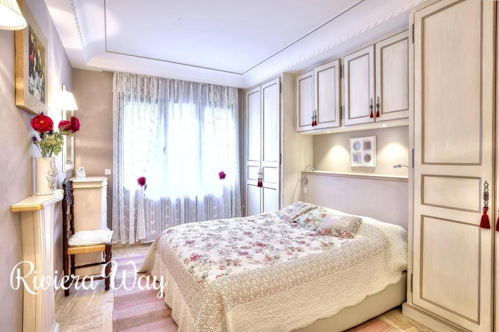 8 room villa in Cap d'Antibes, photo #6, listing #91301070