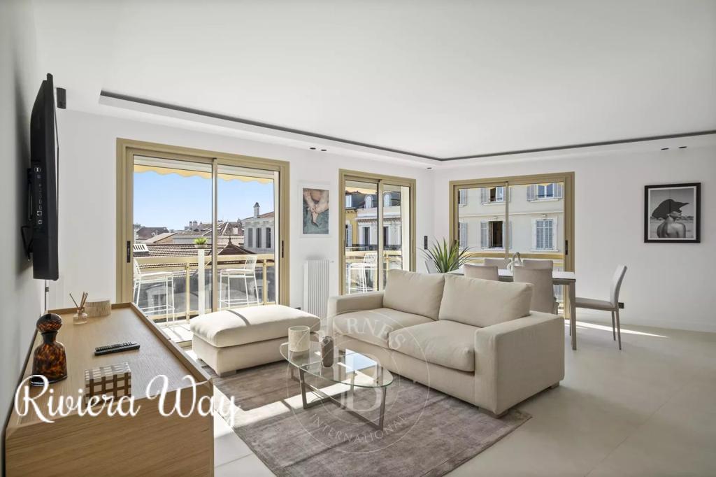 3 room apartment in Cannes, photo #7, listing #100314606