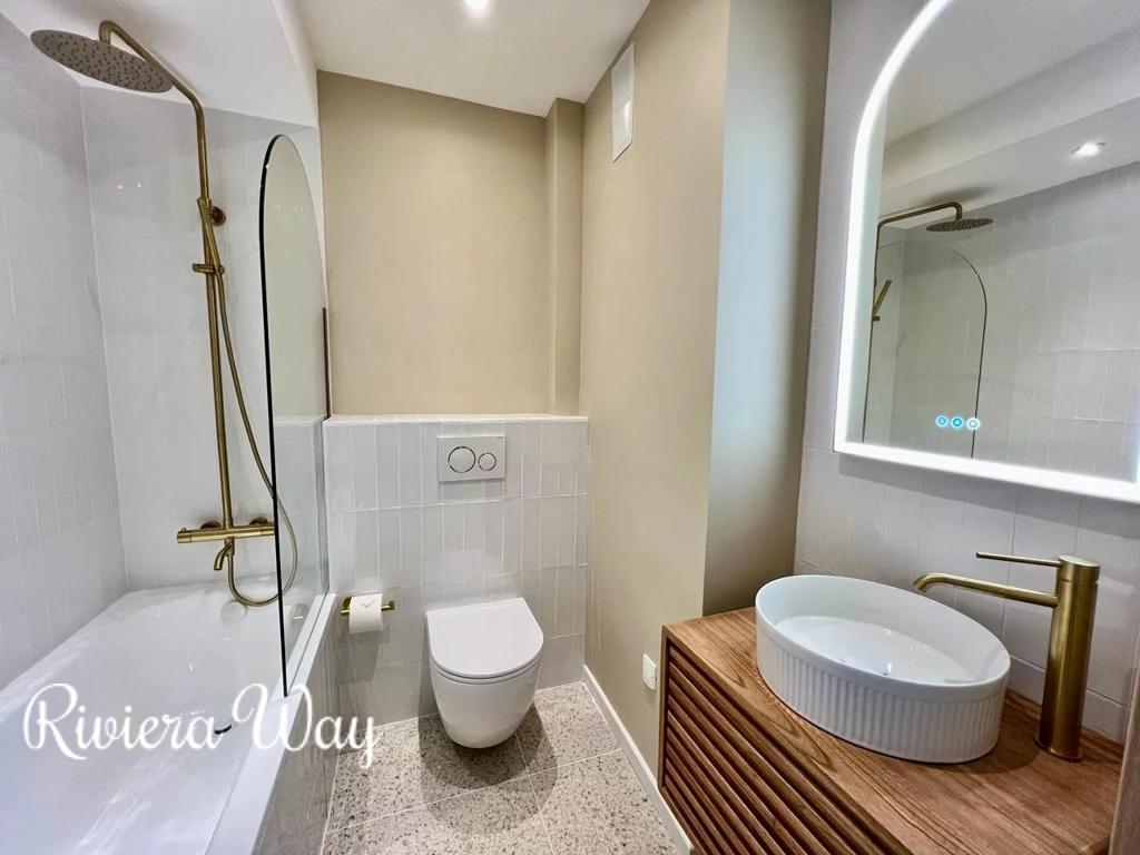 3 room apartment in Juan-les-Pins, photo #1, listing #103735338