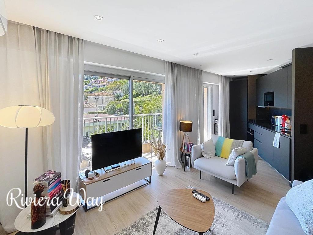 1 room apartment in Nice, photo #2, listing #103016046