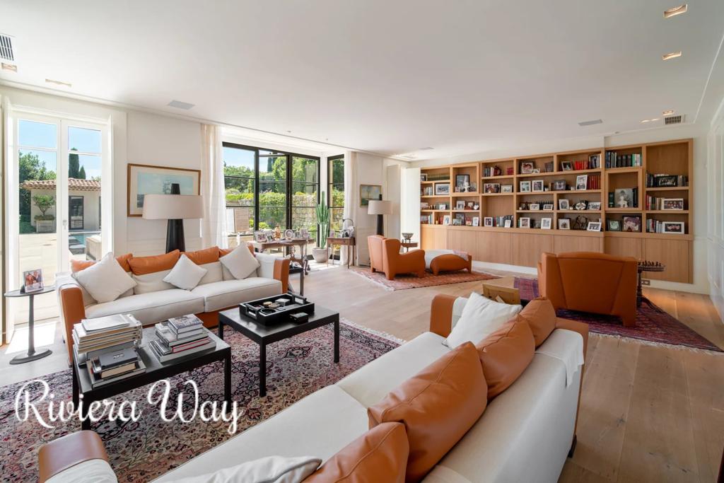 9 room villa in Mougins, photo #3, listing #106650306