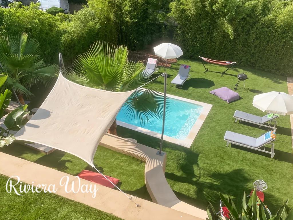 8 room villa in Cannes, photo #4, listing #92995014