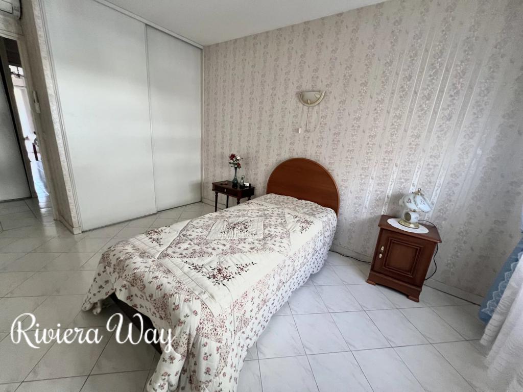 3 room apartment in Antibes, photo #7, listing #99909852