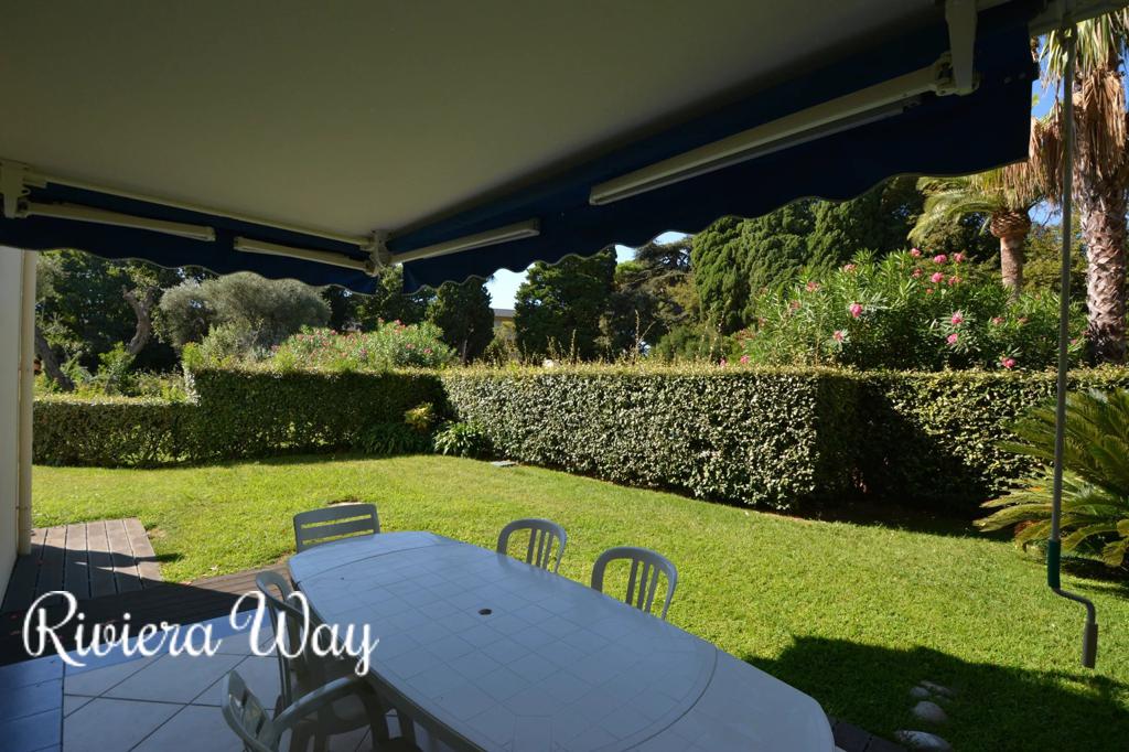 Apartment in Antibes, photo #7, listing #104189778