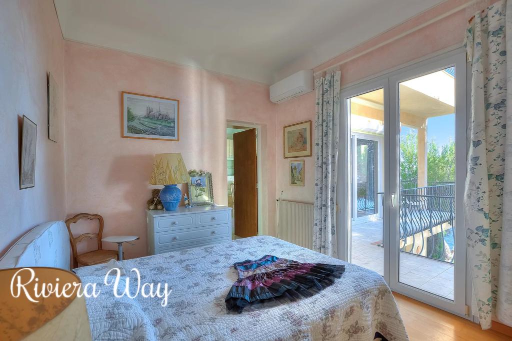 6 room villa in Èze, photo #9, listing #86260482