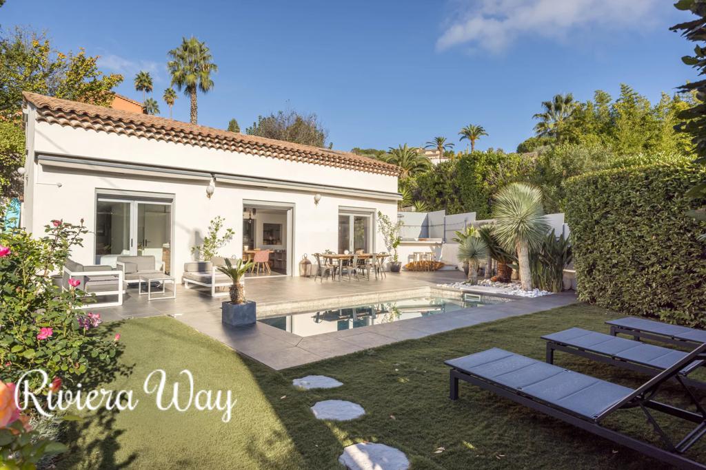 Villa in Mougins, photo #8, listing #104471430