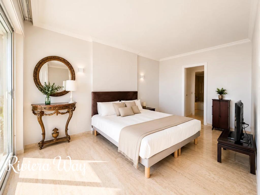3 room apartment in Cannes, photo #6, listing #106342866