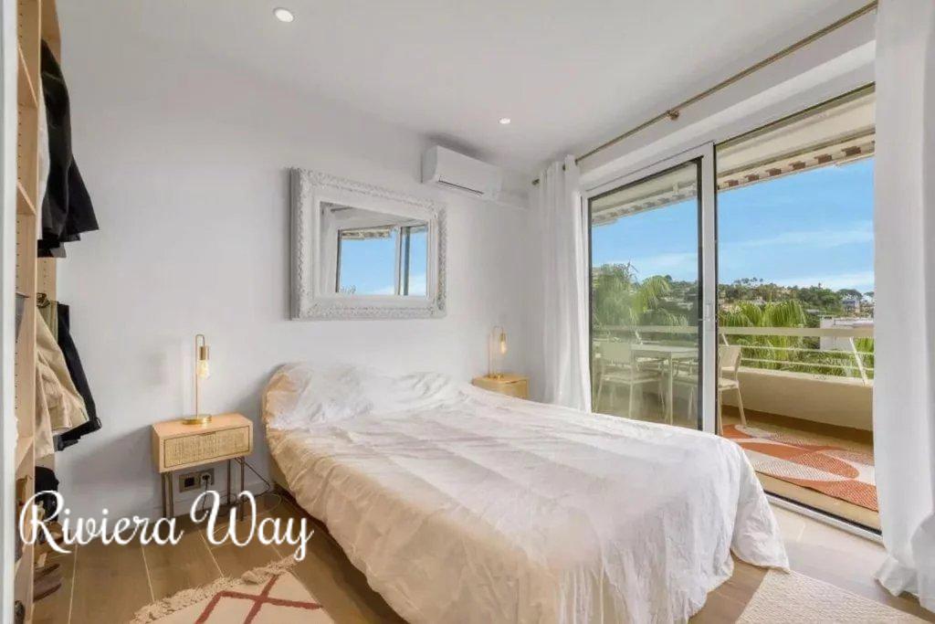 3 room apartment in Cannes, photo #5, listing #106788318
