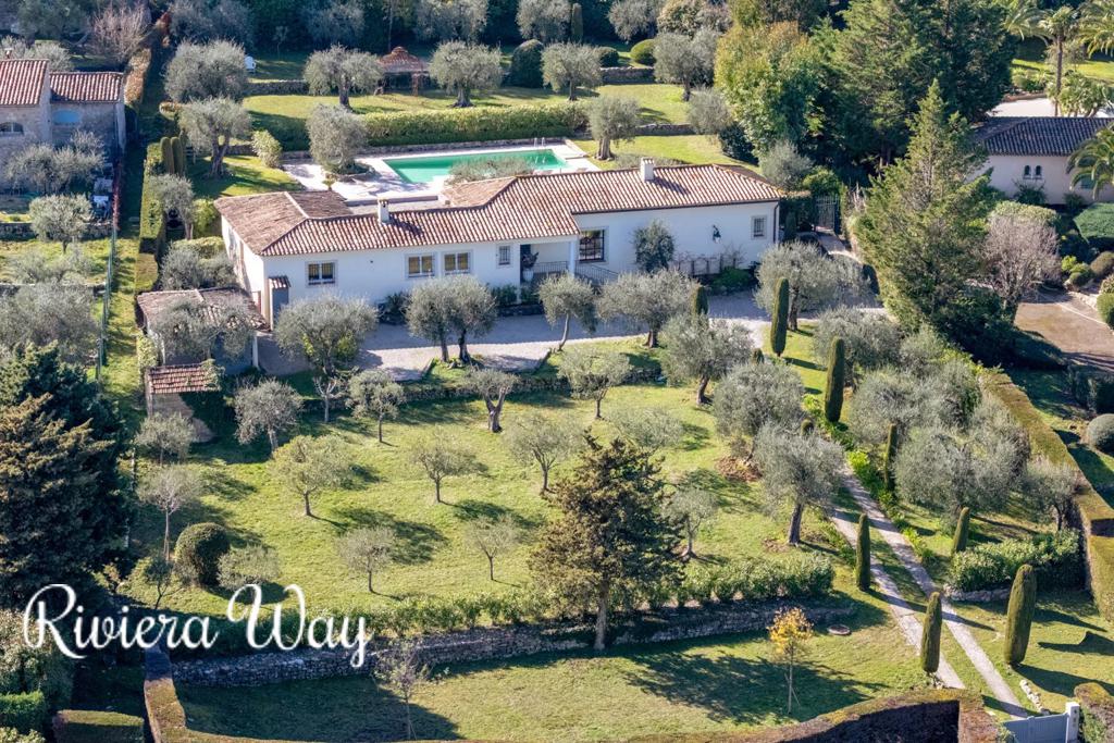 4 room villa in Muan-Sarthe, photo #1, listing #105891744