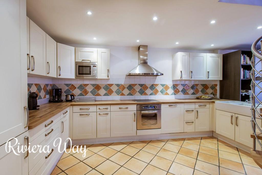 3 room penthouse in Villefranche-sur-Mer, 100 m², photo #3, listing #104751360
