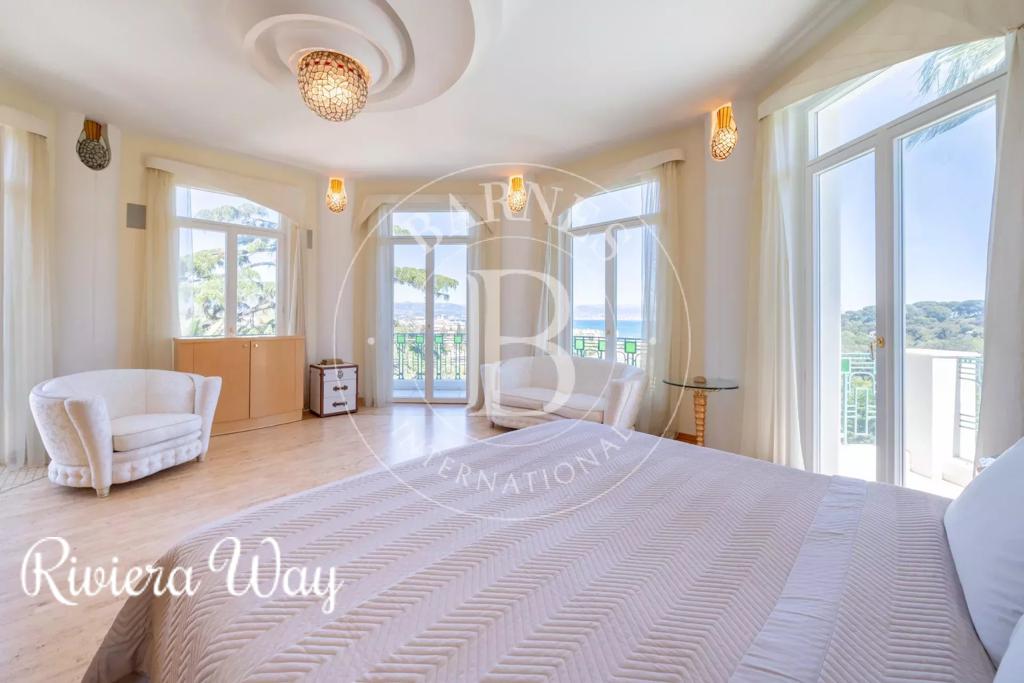 15 room villa in Cap d'Antibes, photo #6, listing #95243988