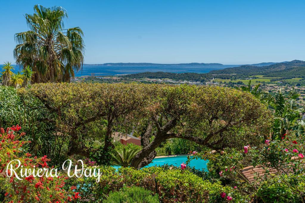 5 room villa in Bormes-les-Mimosas, photo #5, listing #106444044