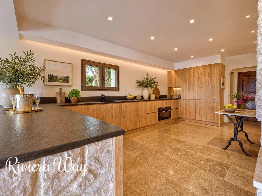 7 room villa in Saint-Paul-de-Vence, photo #9, listing #94964520