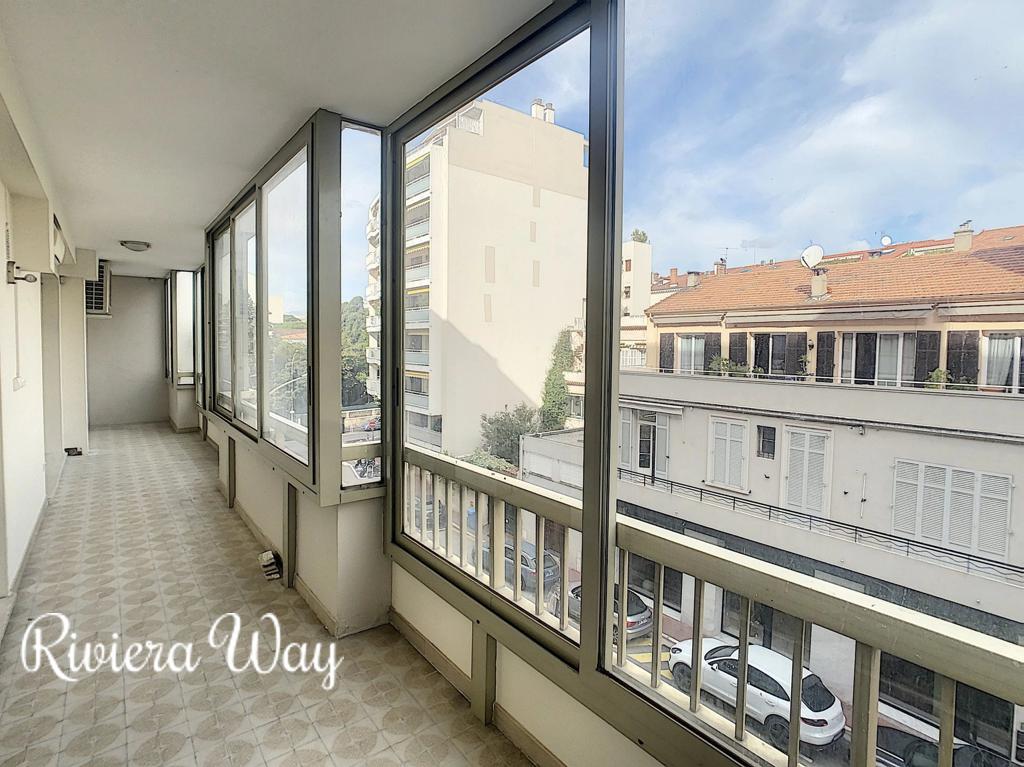 3 room apartment in Cannes, photo #10, listing #102097254