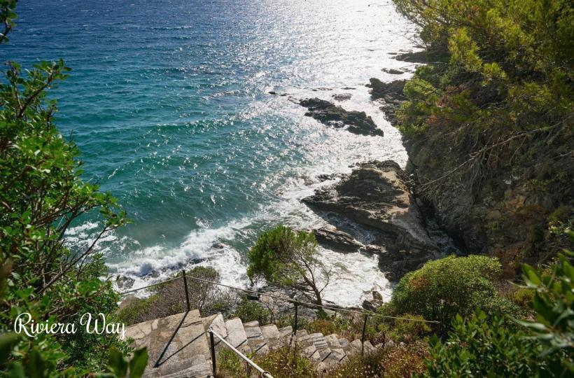 Villa in La Croix-Valmer, 200 m², photo #9, listing #104697558