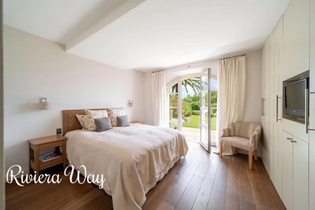 6 room villa in Mougins, photo #9, listing #103533192