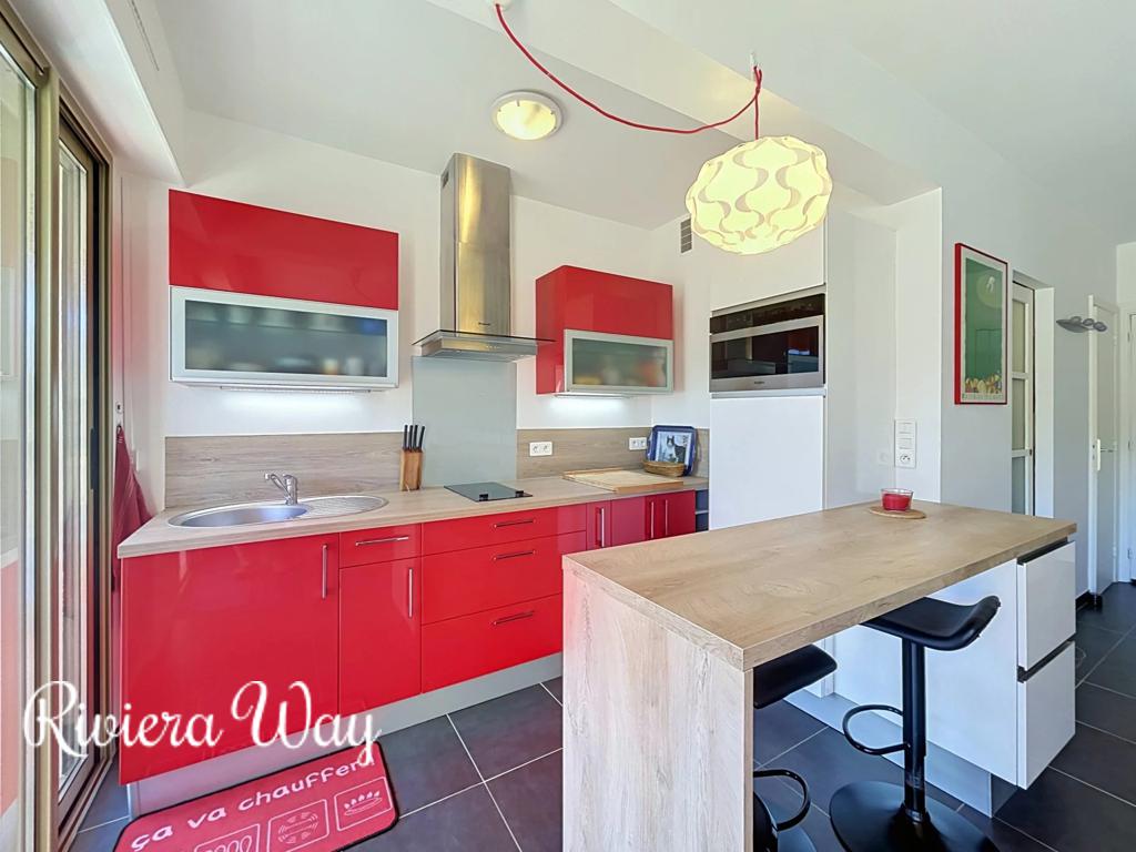 1 room apartment in Cap d'Antibes, photo #7, listing #107231418
