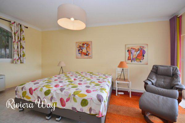 7 room villa in Antibes, 236 m², photo #8, listing #74129622