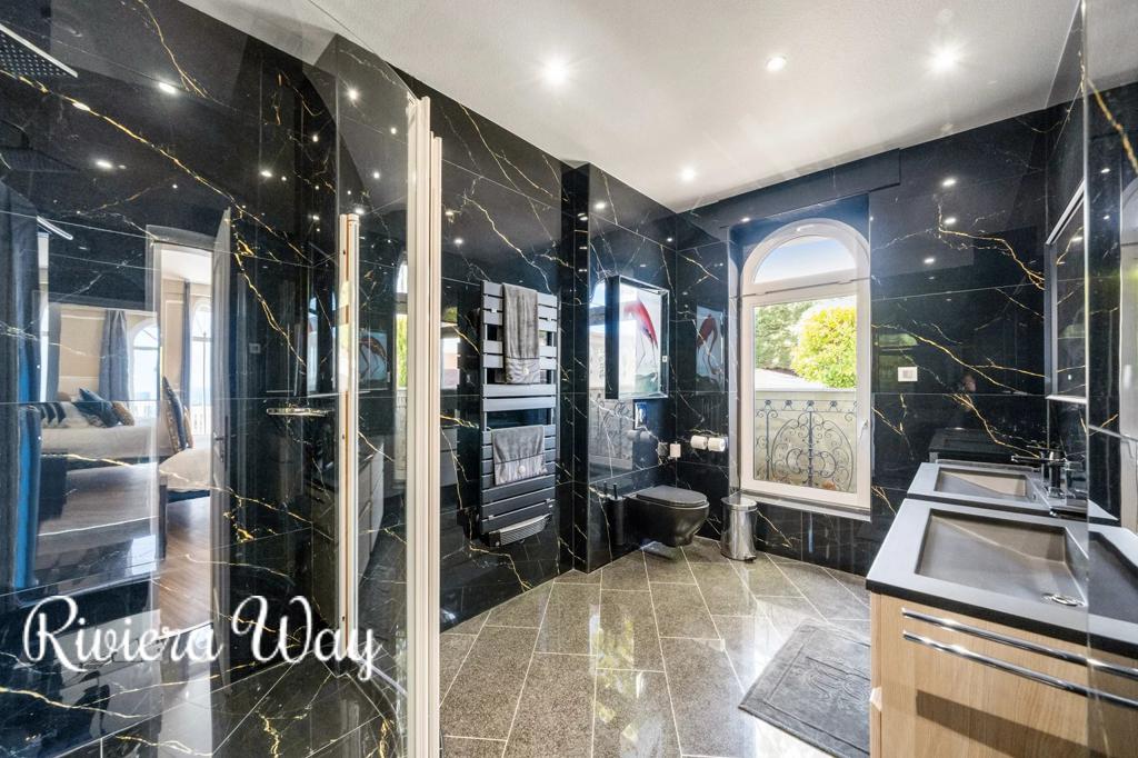 8 room villa in Mandelieu-la-Napoule, photo #8, listing #104510742