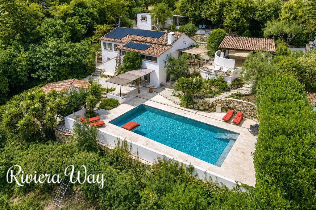 8 room villa in Le Rouret, photo #1, listing #107000208