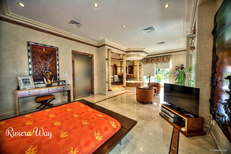 6 room villa in Cap d'Antibes, photo #9, listing #93391788