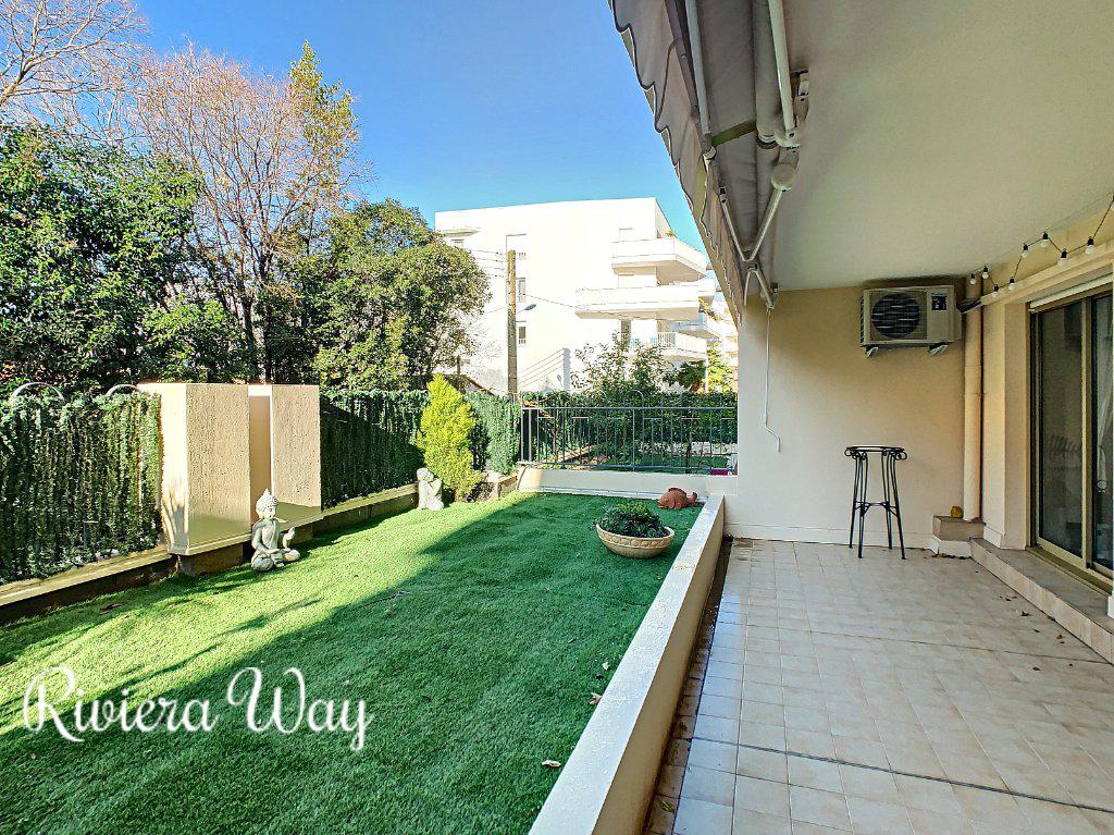 Apartment in Cannes, 61 m², photo #4, listing #80793636