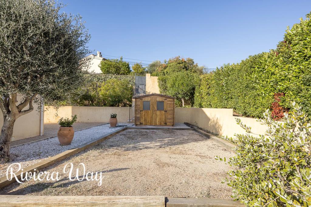 Villa in St-Laurent-du-Var, photo #4, listing #104619774