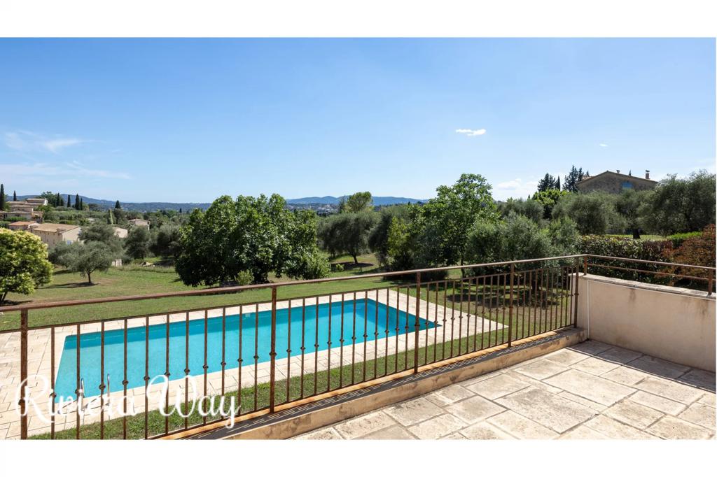 10 room villa in Grasse, photo #5, listing #100163112