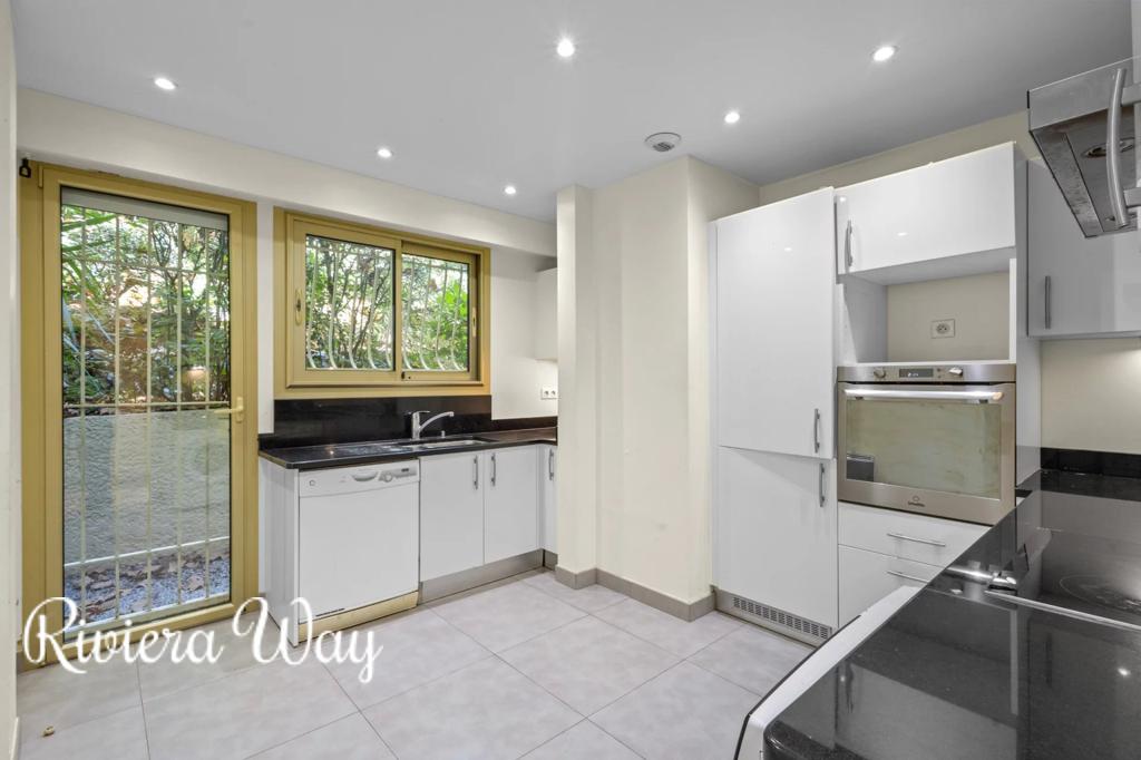 4 room apartment in Le Cannet, photo #6, listing #104520528