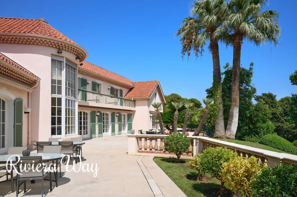 10 room villa in Antibes, photo #4, listing #107026122