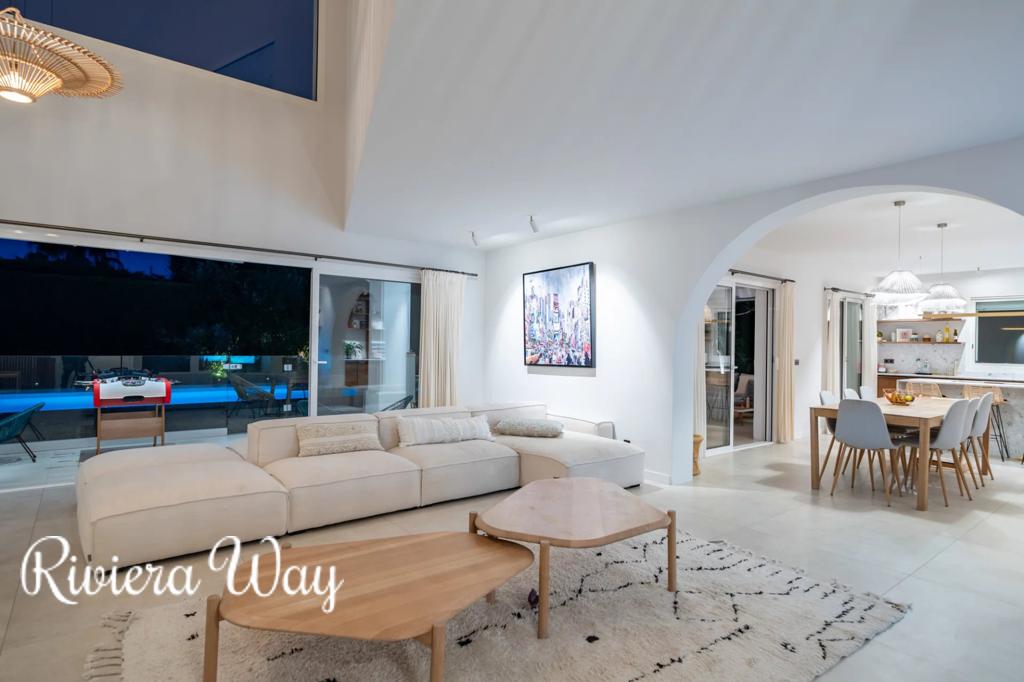 Villa in Valbonne, photo #7, listing #106364748
