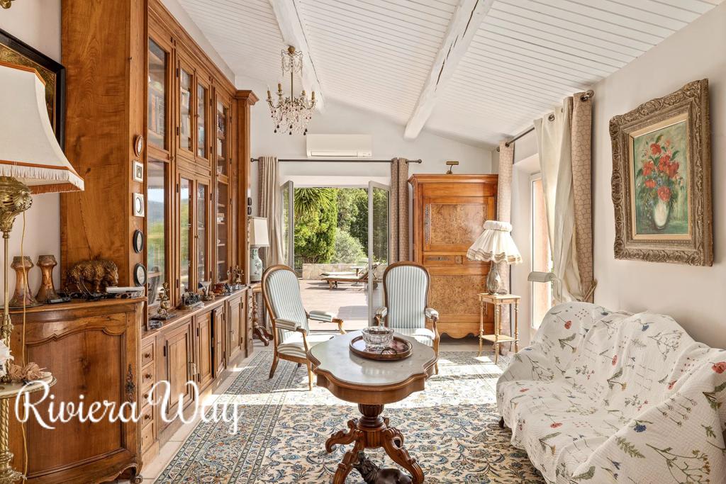 9 room villa in Fayence, photo #8, listing #86854446