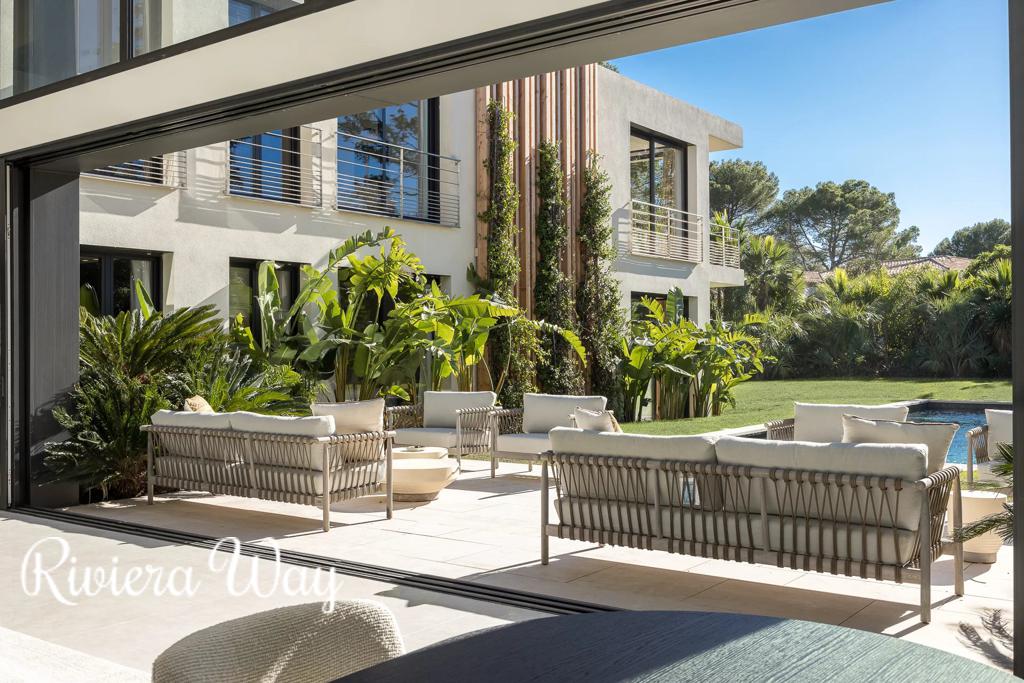10 room villa in Mougins, photo #9, listing #102921252