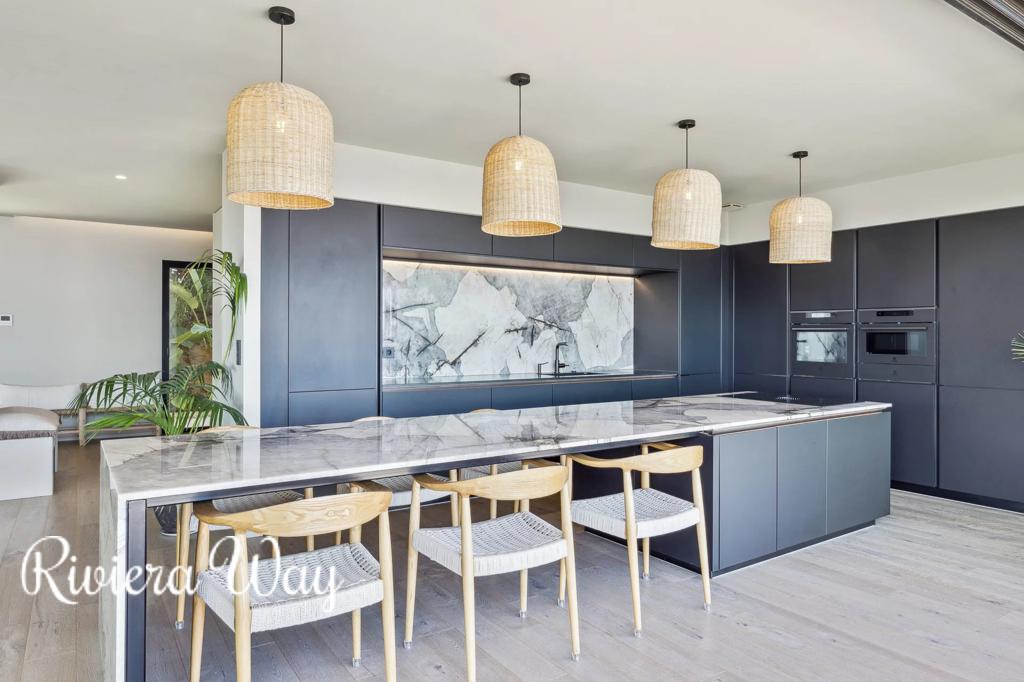 Villa in Roquebrune-sur-Argens, photo #9, listing #104480124