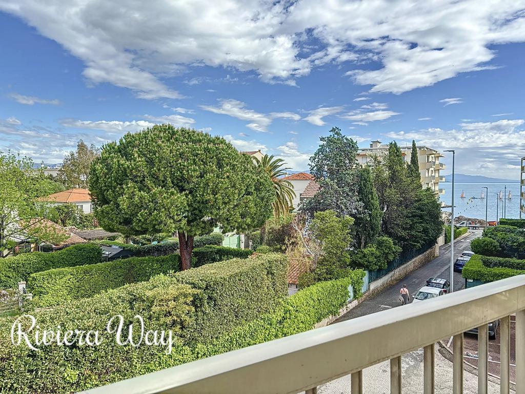 3 room apartment in Antibes, photo #9, listing #99436218