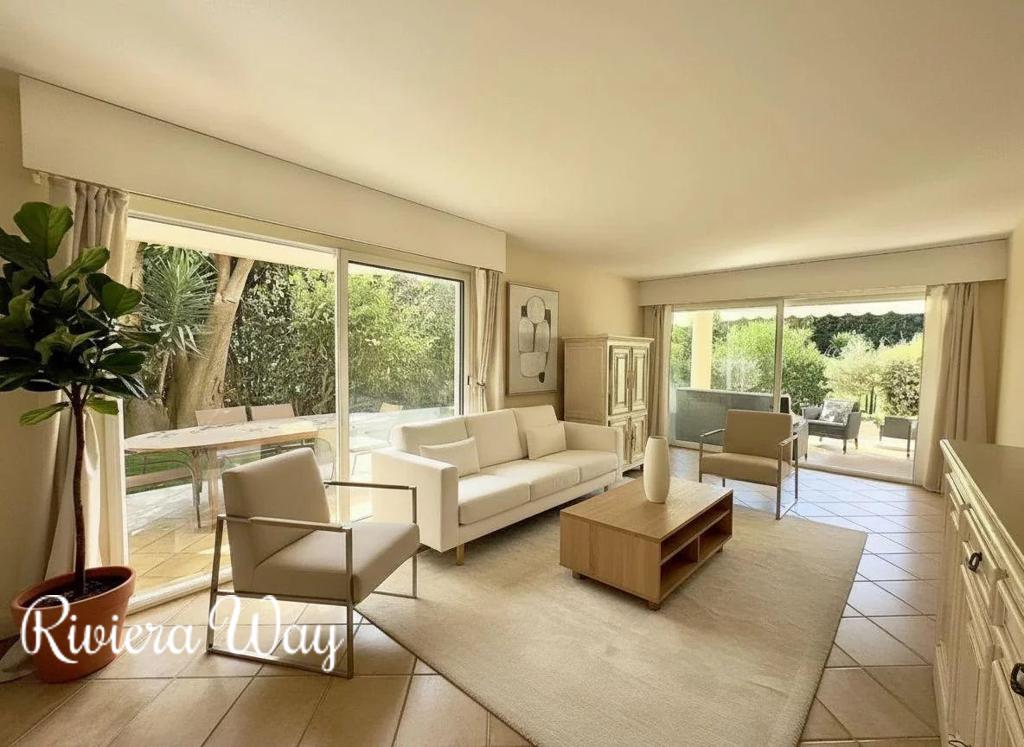 3 room apartment in Antibes, photo #9, listing #104836410