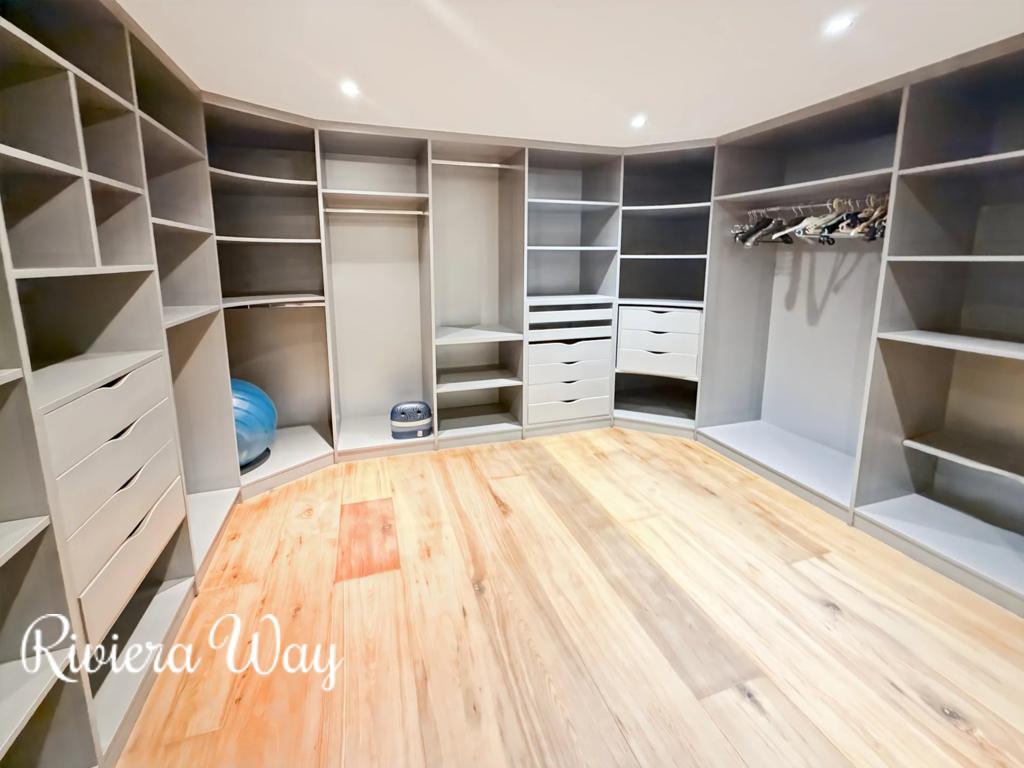 7 room villa in Roquefort-les-Pins, photo #9, listing #107121966