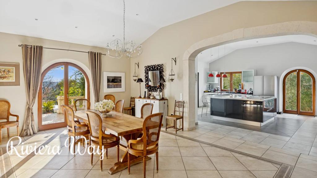 10 room villa in Fayence, photo #6, listing #105455994