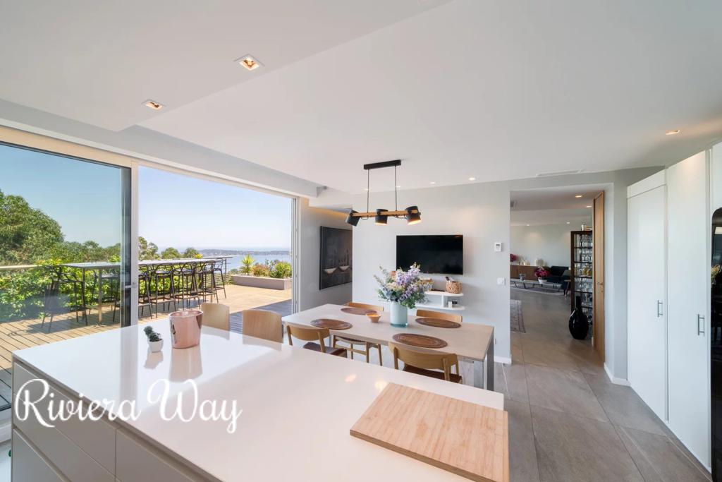 7 room villa in Vallauris, photo #8, listing #100299444
