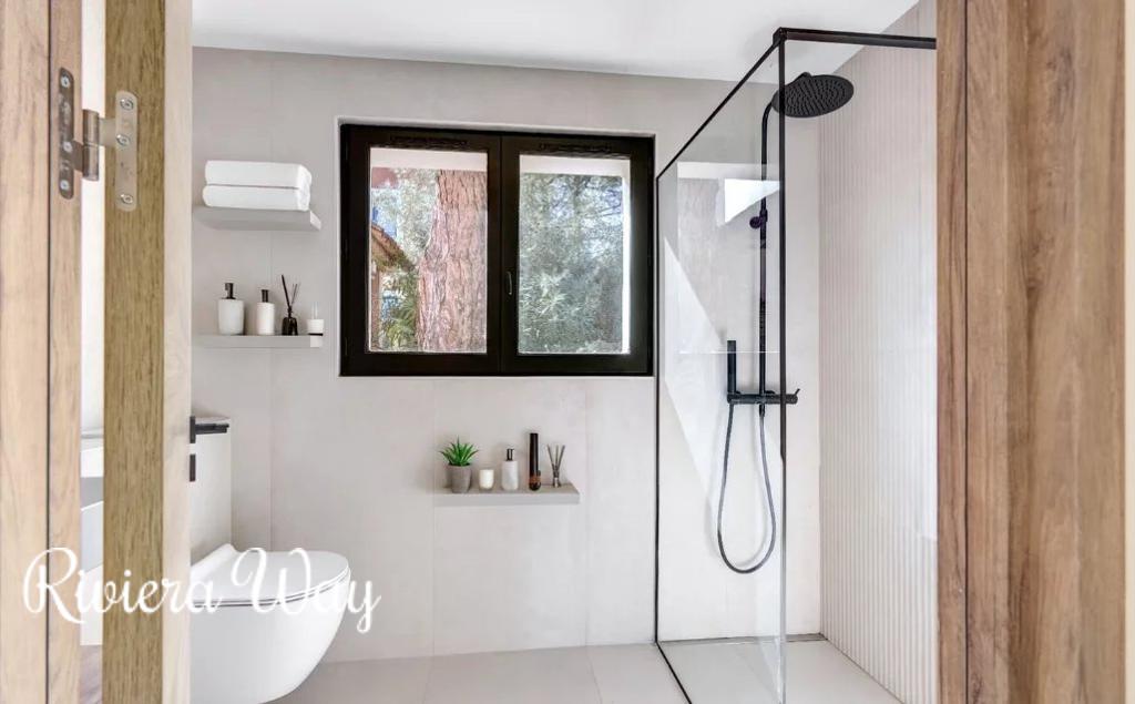 12 room villa in Mougins, photo #3, listing #104329764