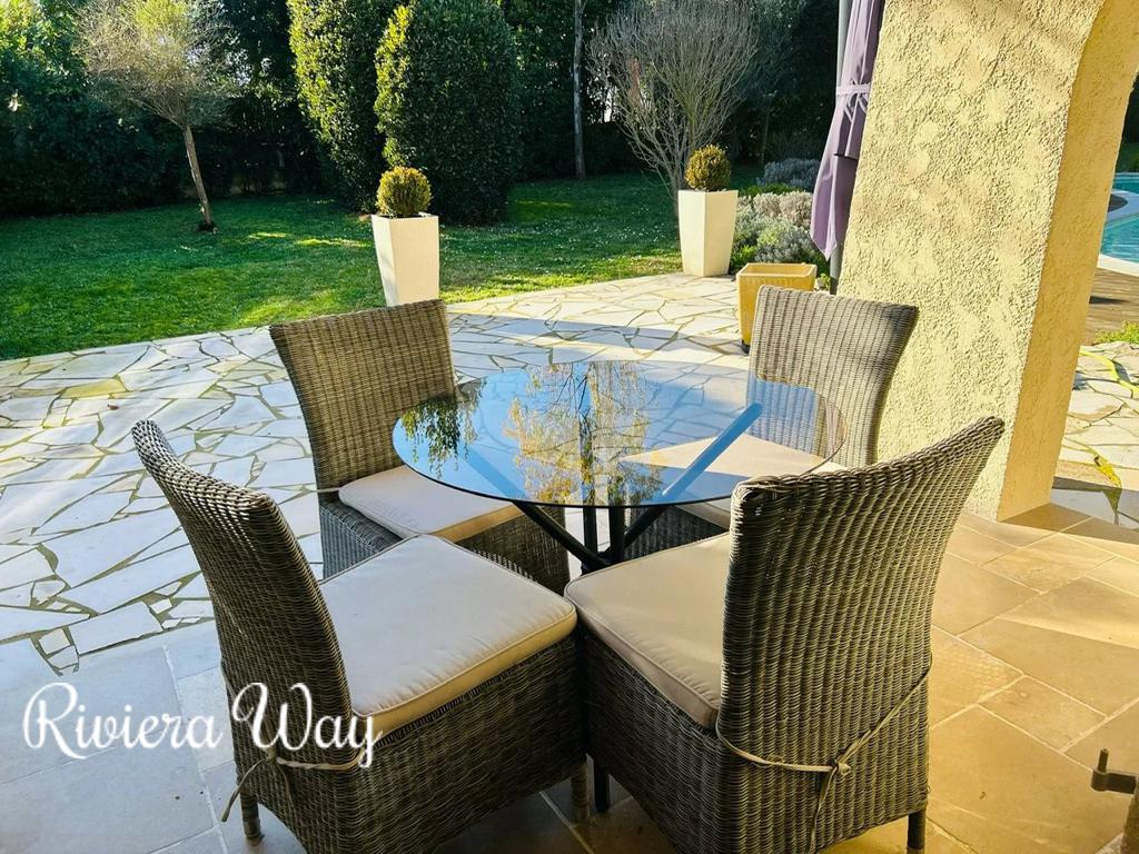 7 room villa in Mougins, photo #9, listing #104095236