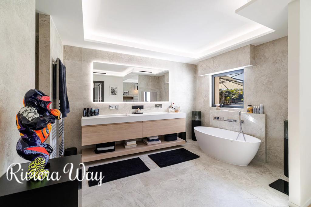 Villa in Mougins, photo #10, listing #105519414
